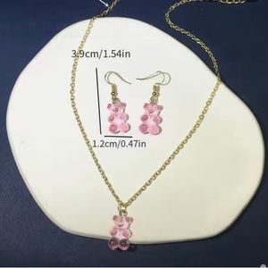 Set of earrings with necklace